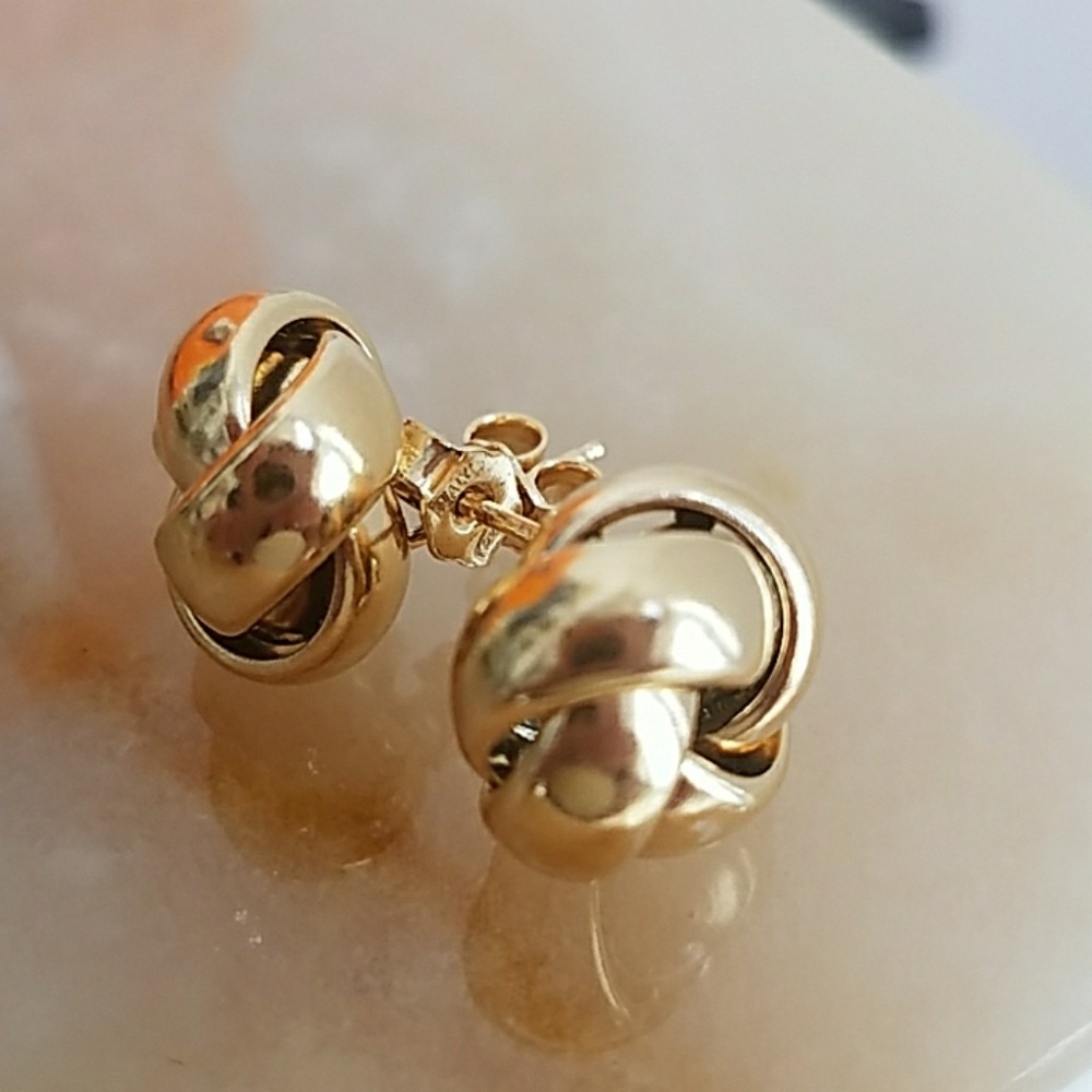 14k Yellow Gold plated 10mm Knot Earrings - Picture 3 of 8